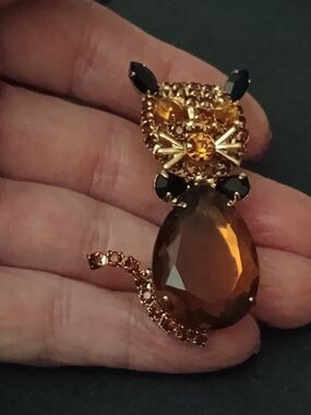Cat Brooch with Amber and Black Rhinestones By Alice Caviness Gold Plated